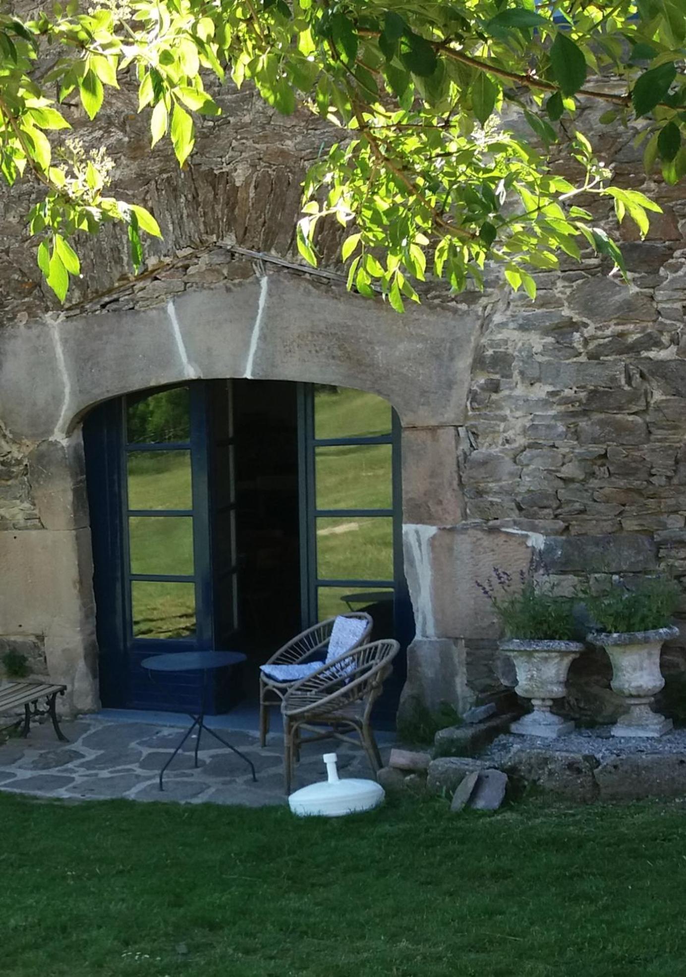 Domaine D'Angel-Berg Hotell Vezins-de-Levezou Eksteriør bilde