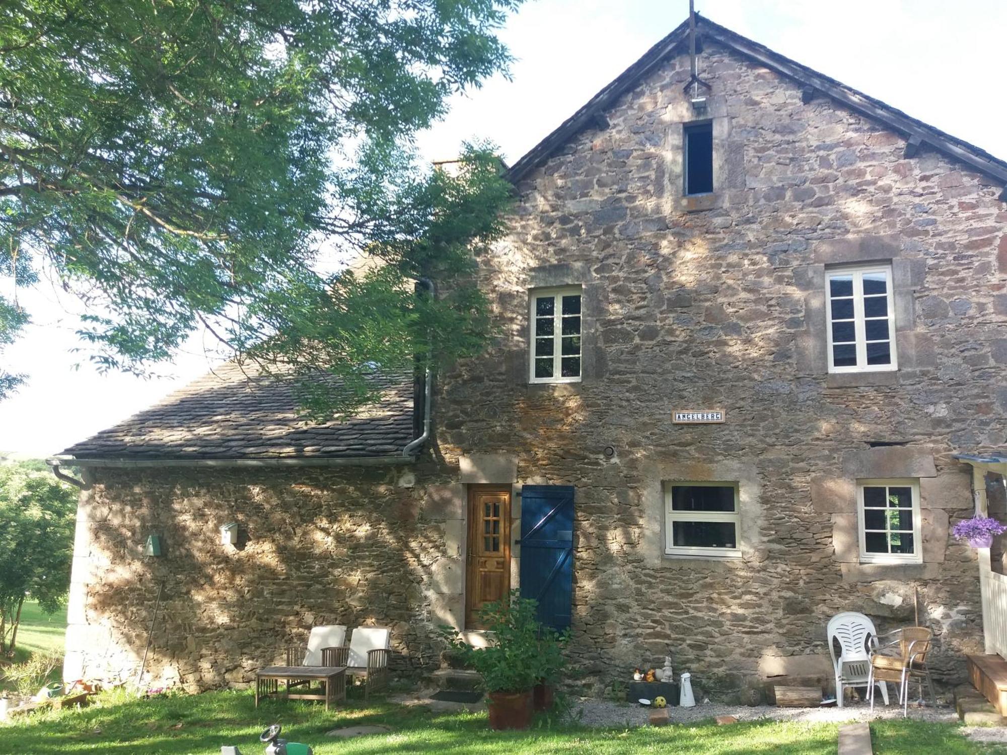 Domaine D'Angel-Berg Hotell Vezins-de-Levezou Eksteriør bilde