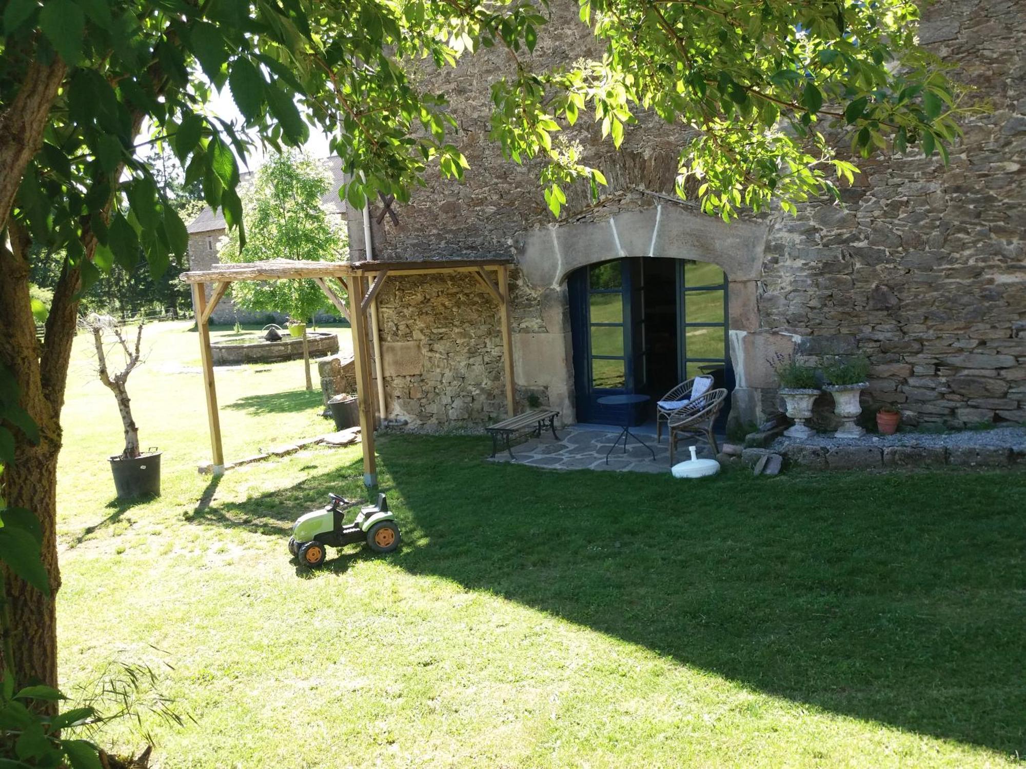 Domaine D'Angel-Berg Hotell Vezins-de-Levezou Eksteriør bilde
